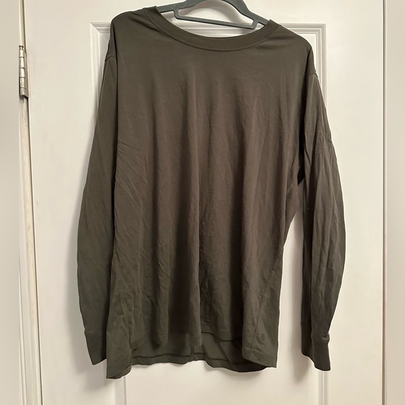 Lululemon all yours long Sleeve - Picture 1 of 2